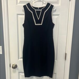 Elegant Navy Blue Sleeveless Dress